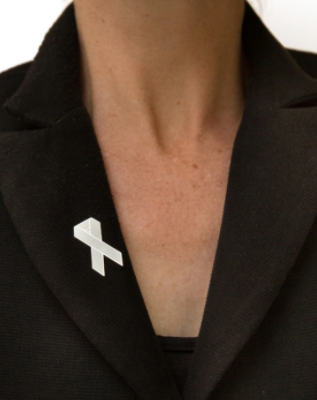 Dior best sale lapel pin